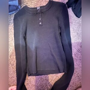 Black long sleep mid crop top